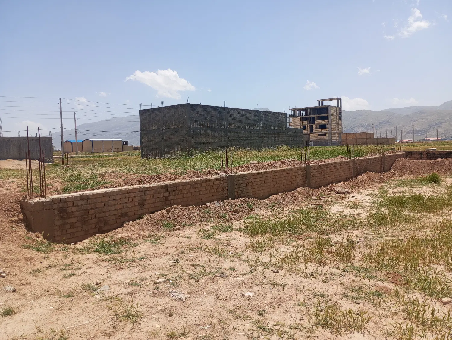 زمین کارگاهی مسنی شده سلطان آباد جرسقان
