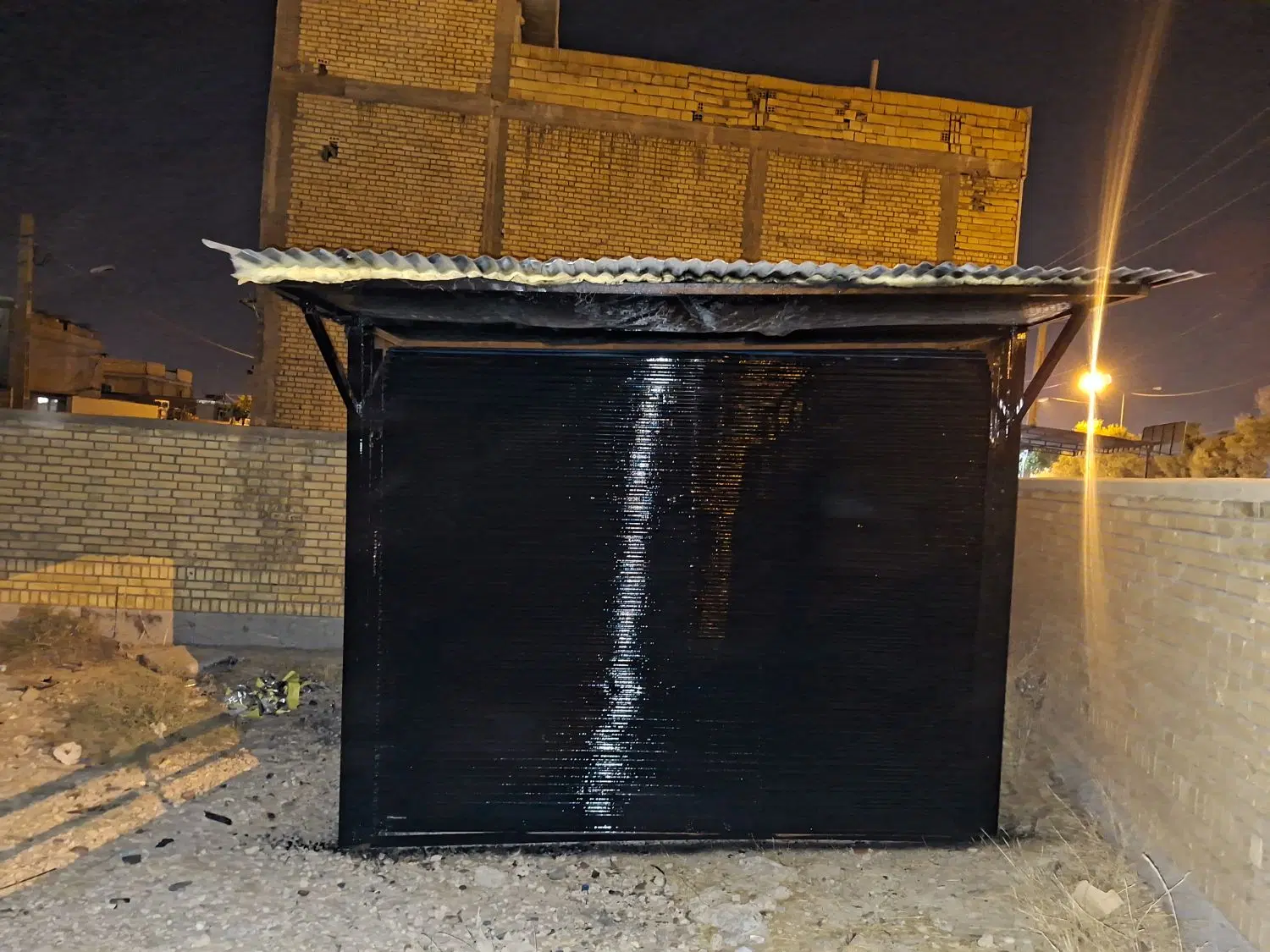 «فروش دکه آهنی ۳×۳ متری