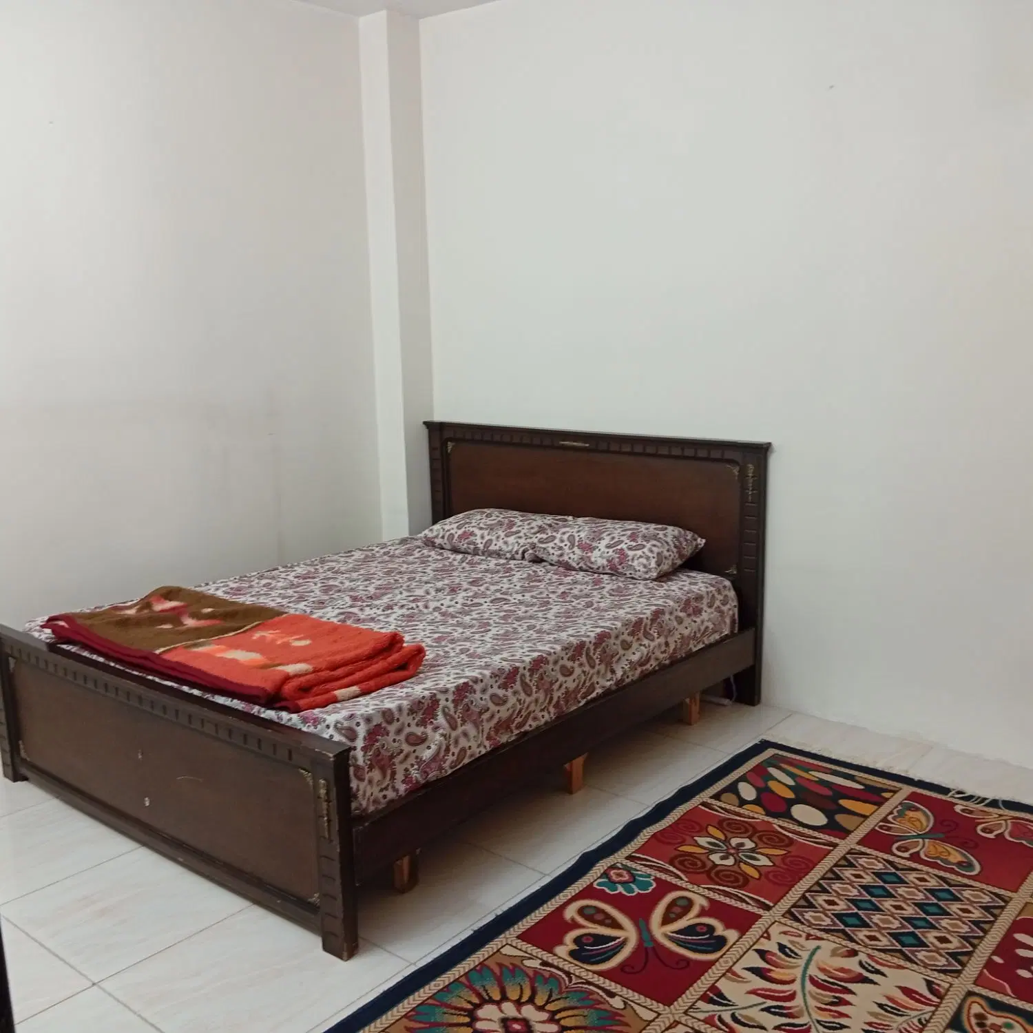 سوئیت همکف دوخوابه جنب شهرک سلامت