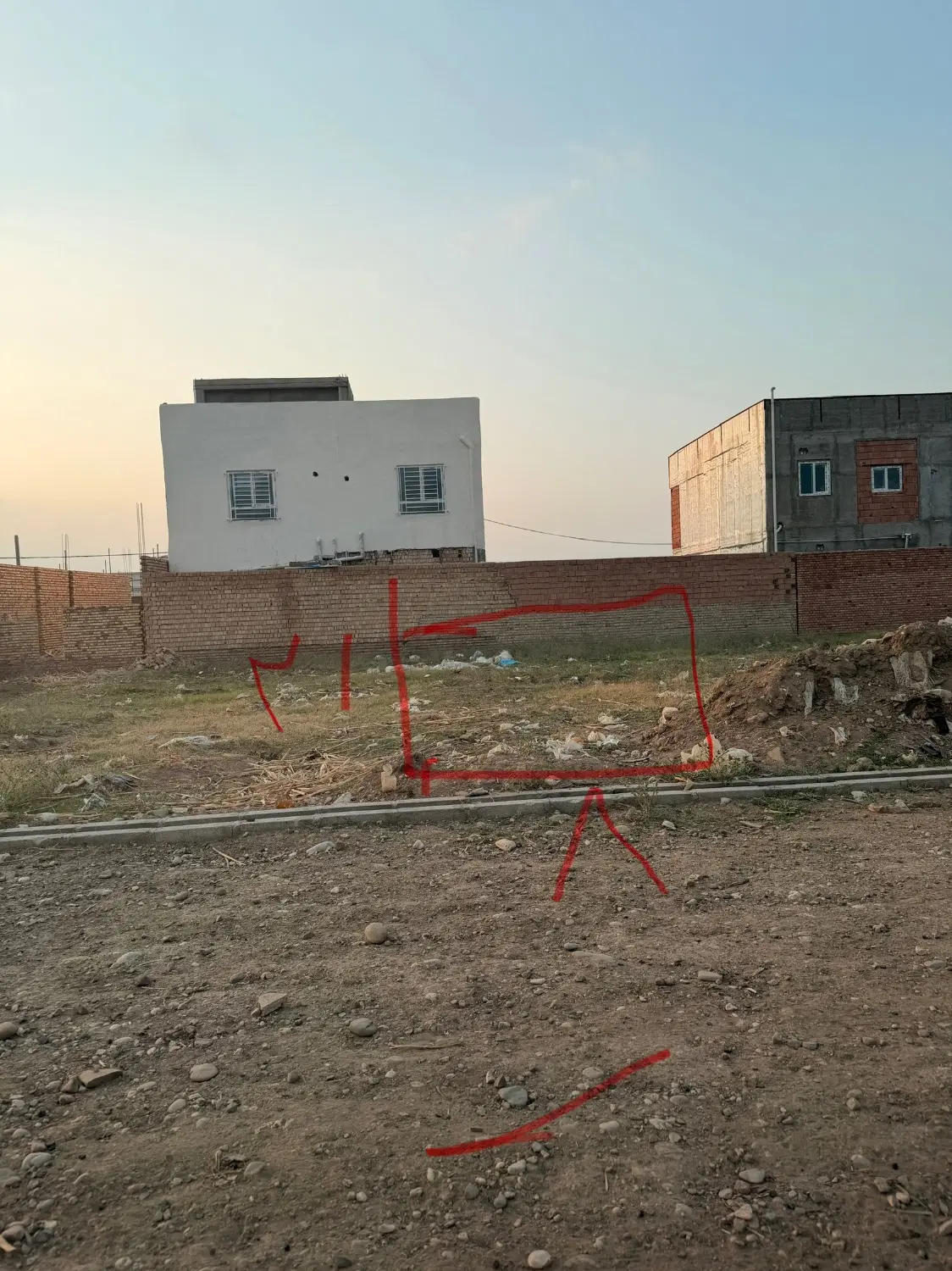 زمین مسکونی