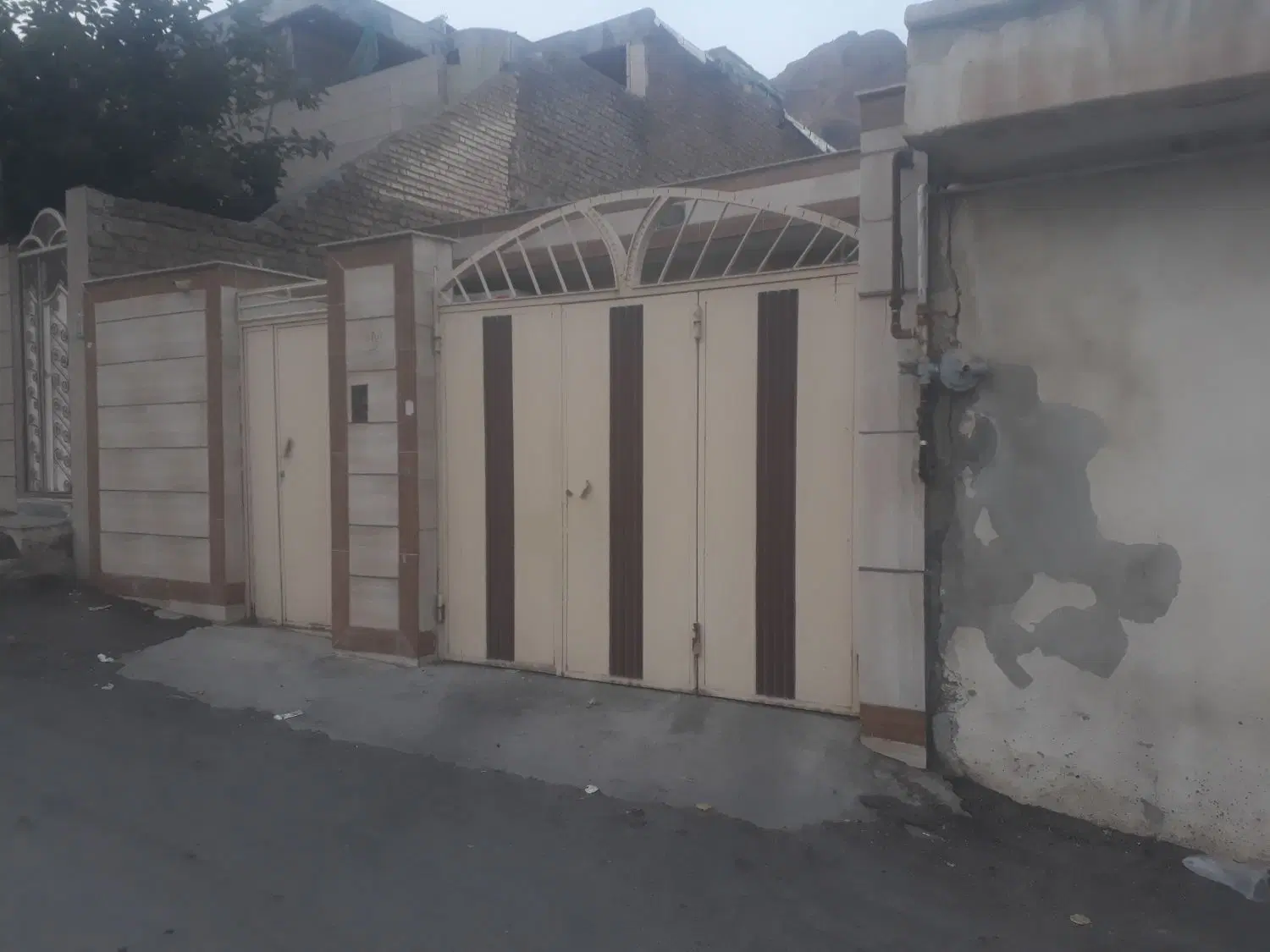 خانه ویلایی پشته حسین اباد