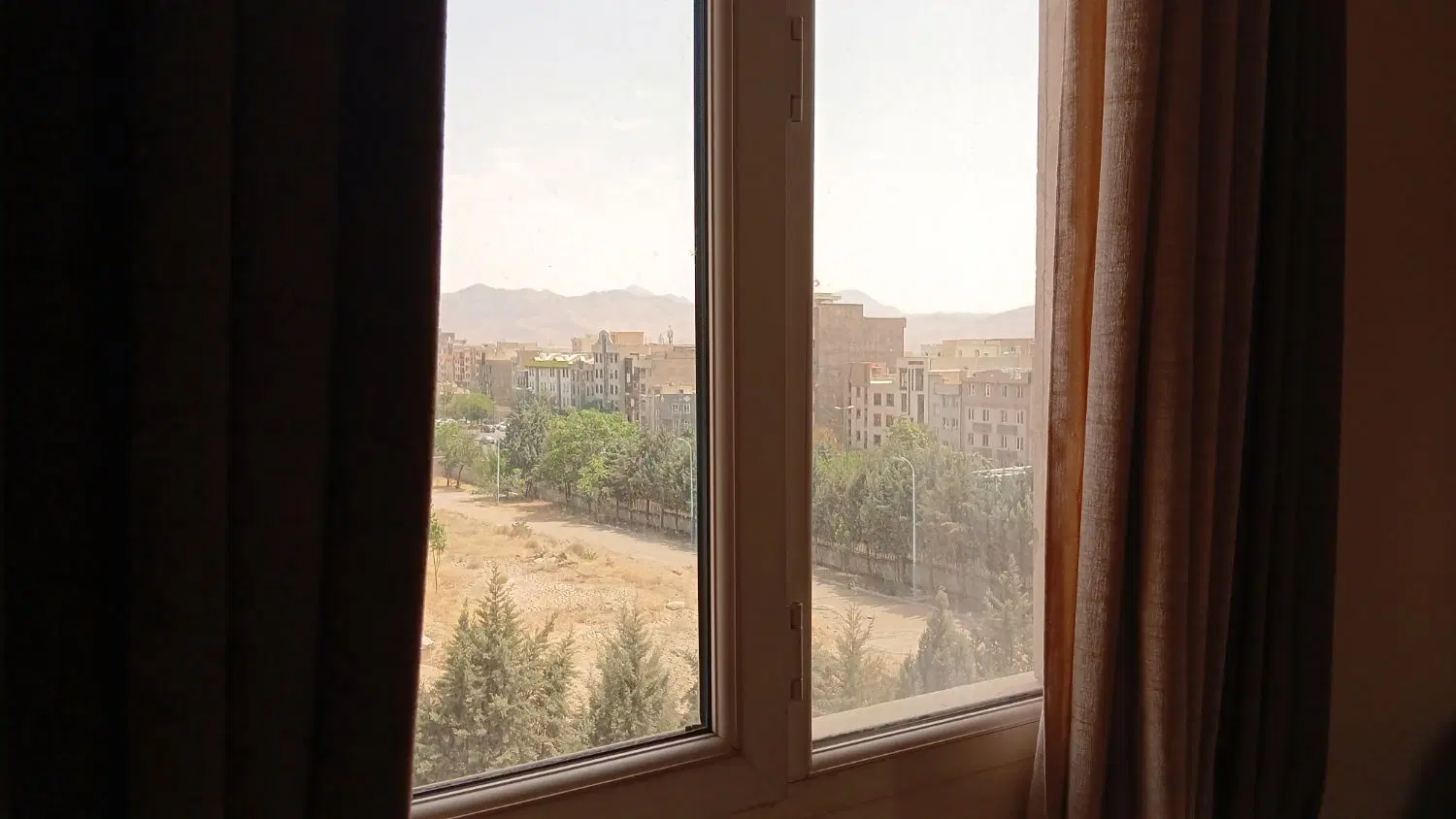 ۵۳ متری،غرق نور،تکواحدی بدون مشرف،ویو ابدی