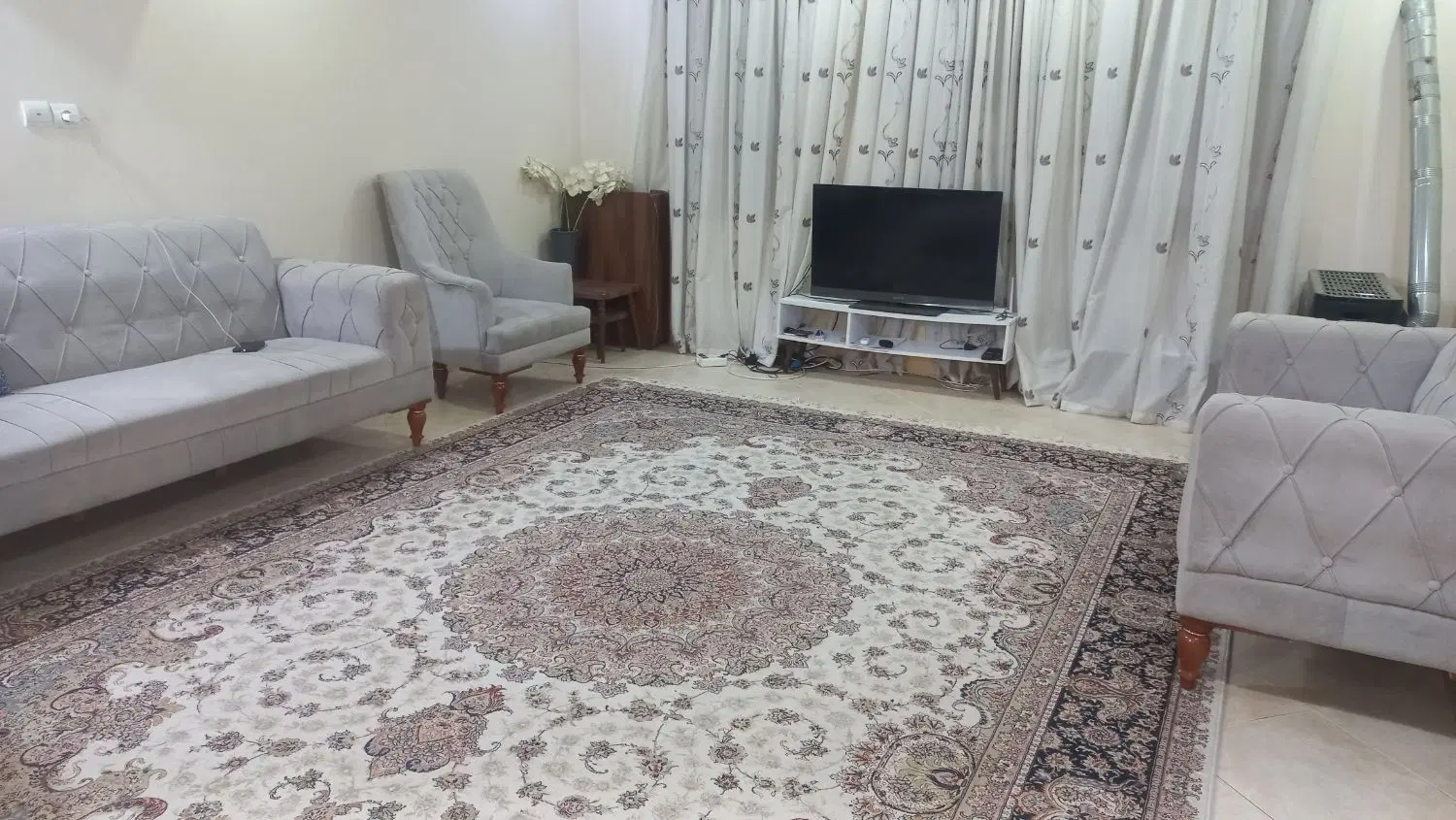 همخانه خانم عضو هیئت علمی