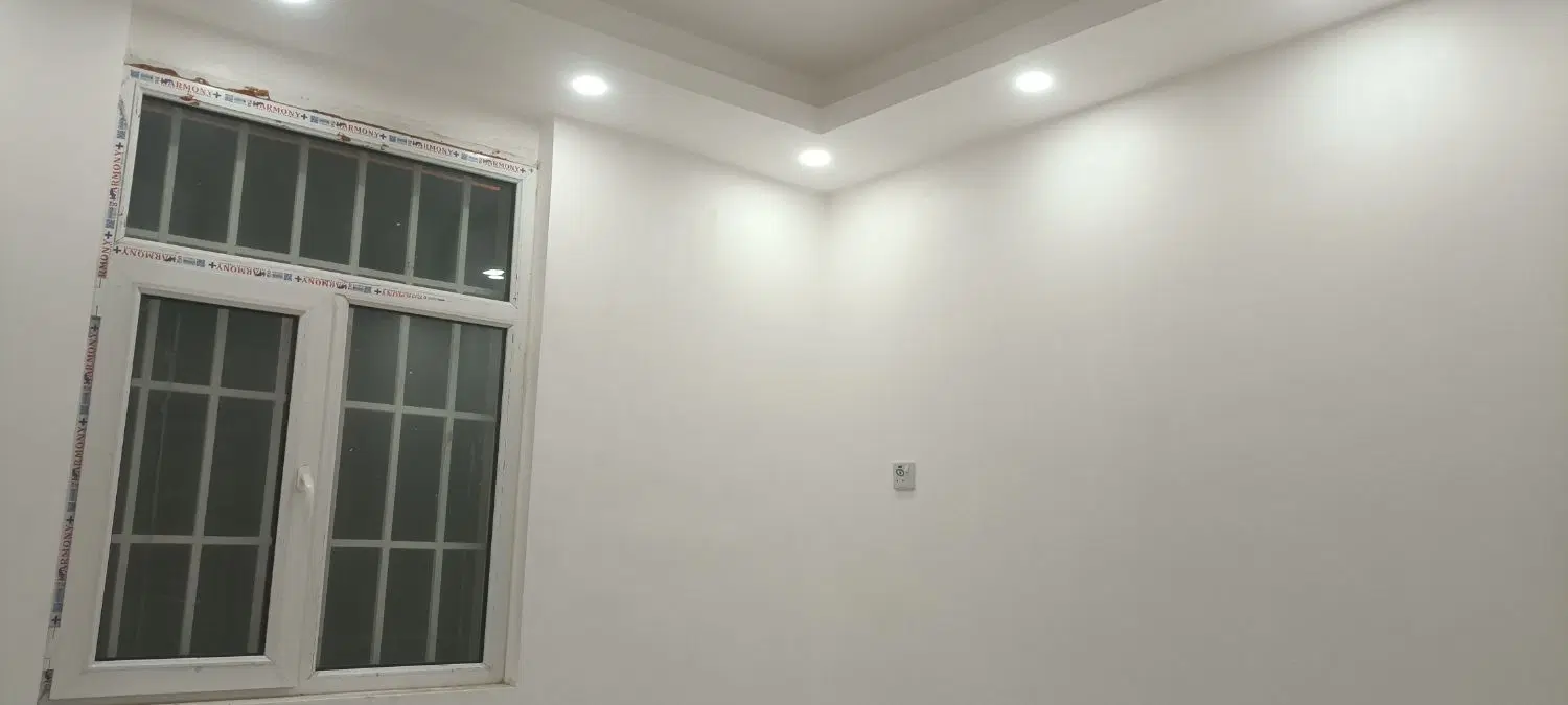 واحد 63متری اکباتان