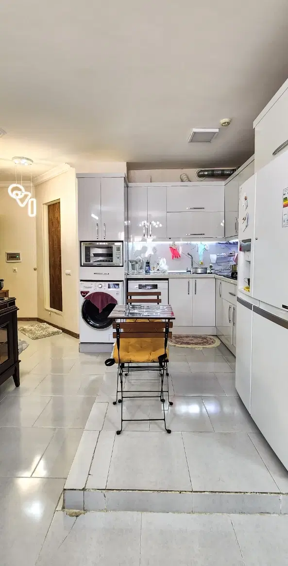 آپارتمان ۷۶ متری