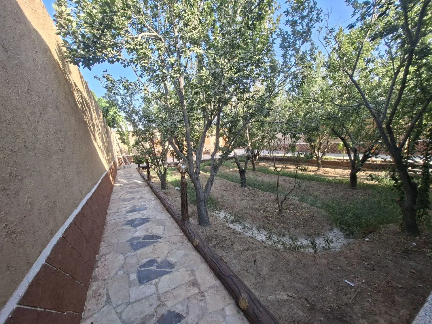 فروش ویلا ۷۶۰متری قلعه سفید.