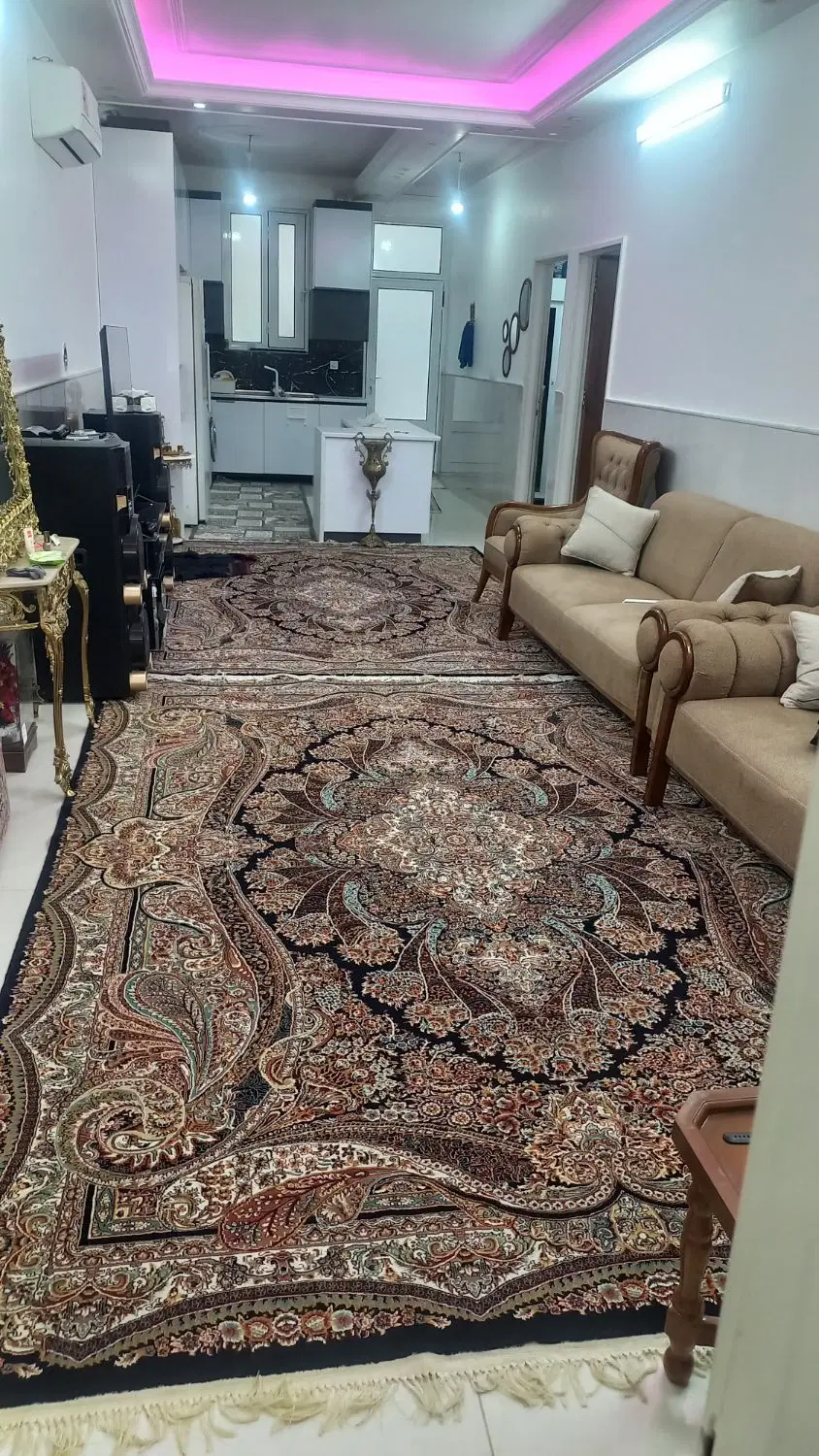 واحد همکف فروشی