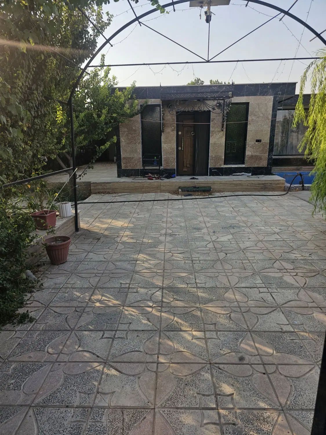 باغچه ویلا آماده و چهار دیواری شهرکی سنددار