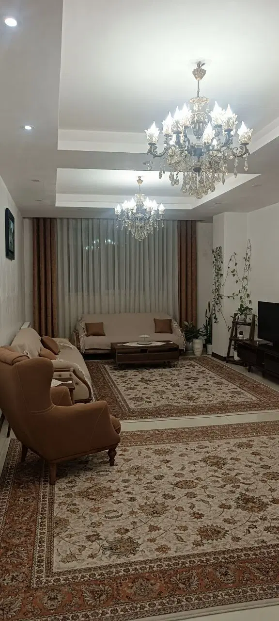 باغستان غربی لاله دوم غربی ۷۰۰ رهن کامل