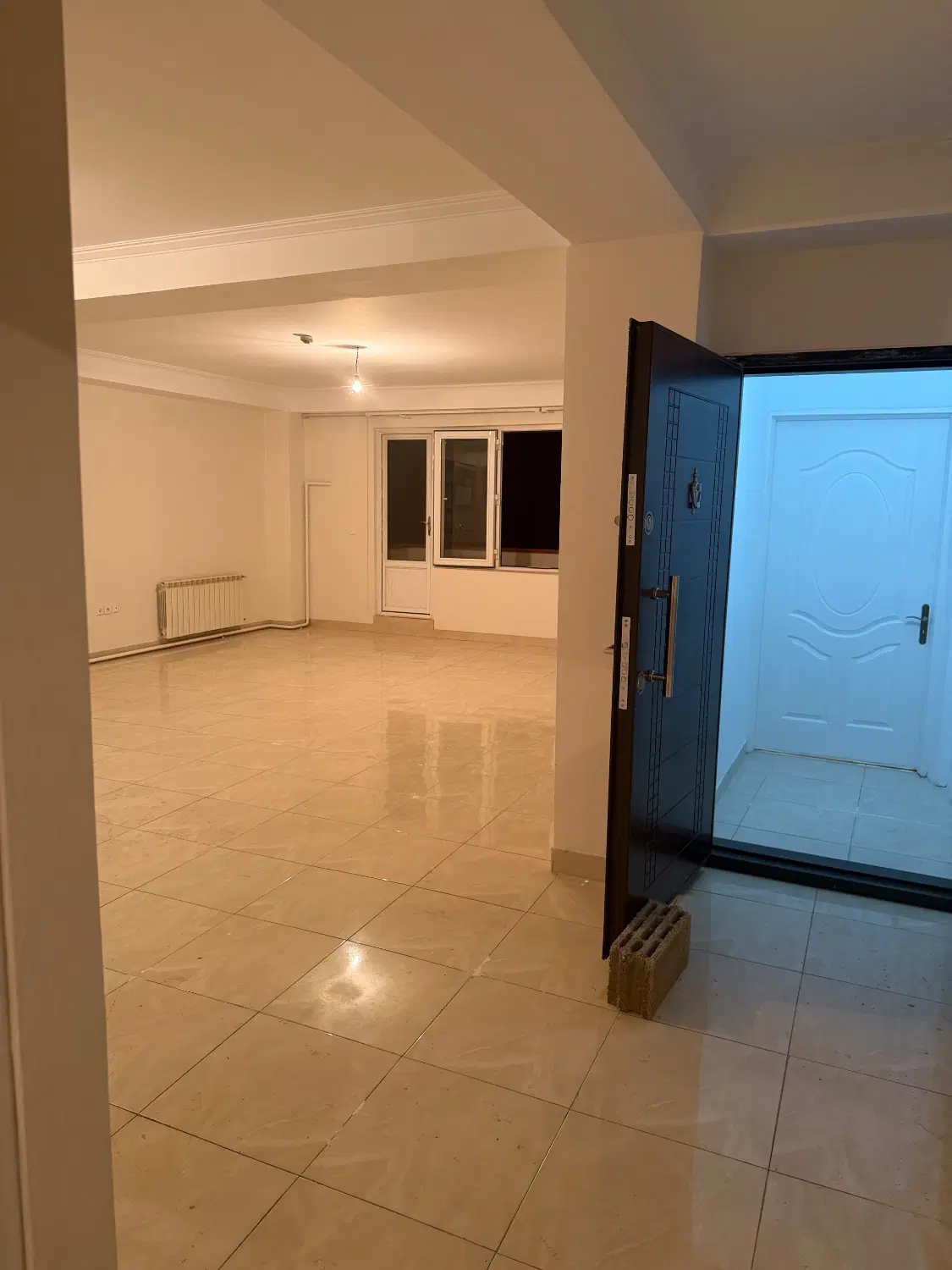 اجاره آپارتمان تک واحدی جنب لاله پارک فرشته جنوبی