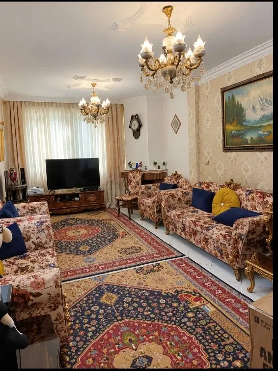 فروش ۶۵ متری ط ۳ نورگیر تکواحد برخیابان مسکونی