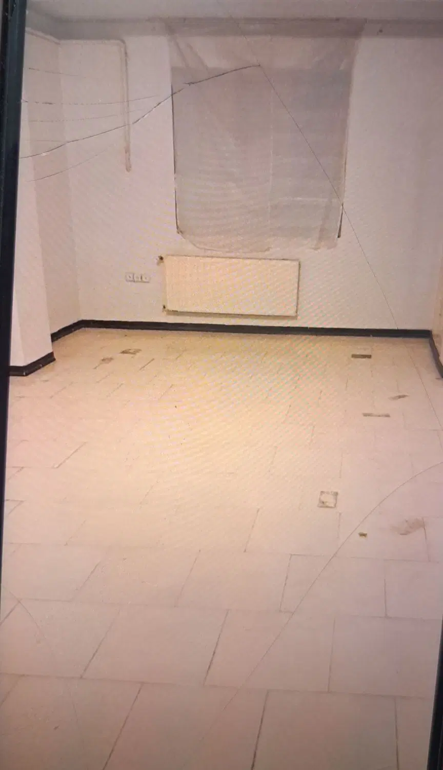 ۹۰متر سند تکبرگ پارکنیگ آسانسور انباری