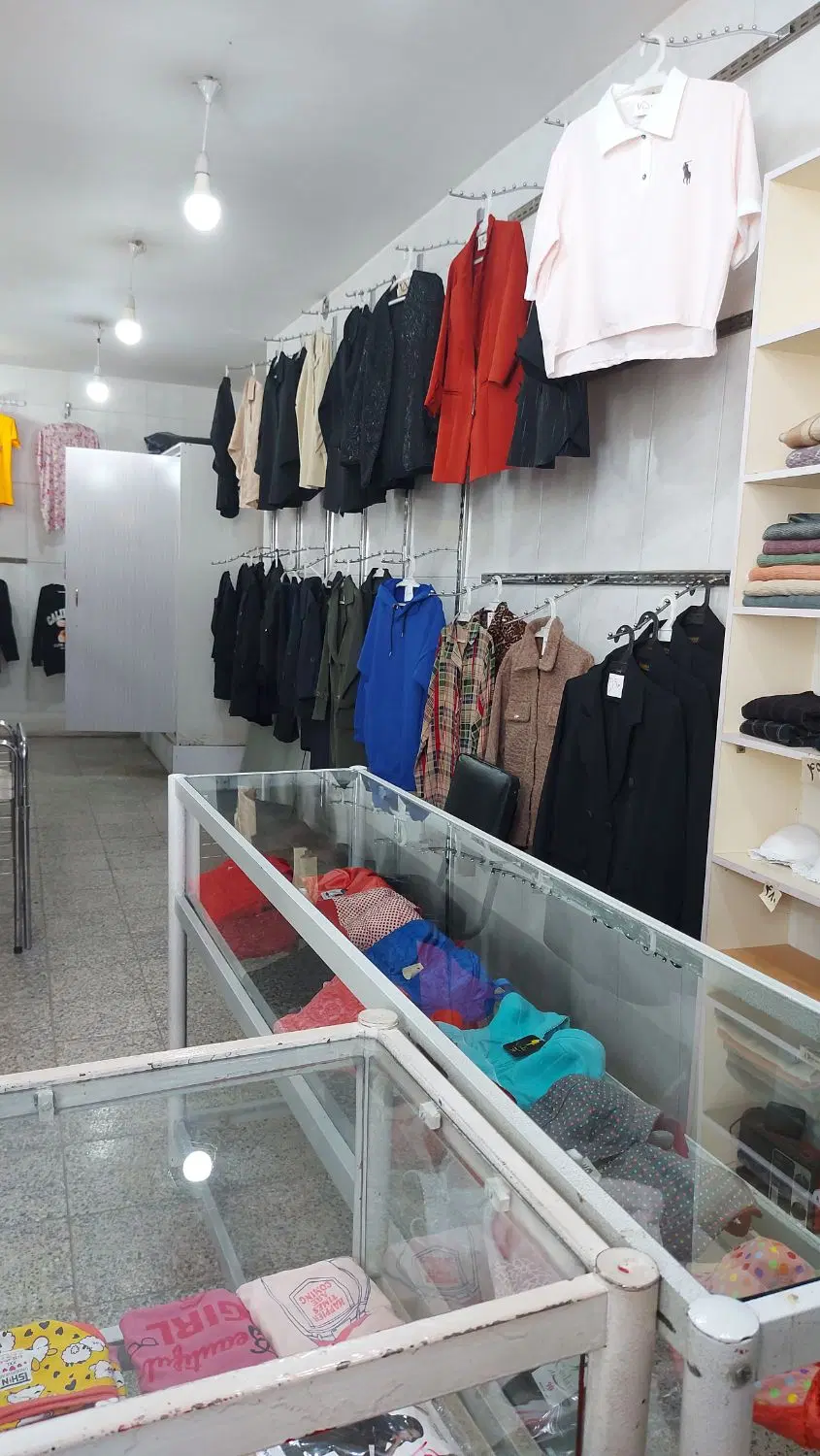 واگذاری مغازه پوشاک زنانه
