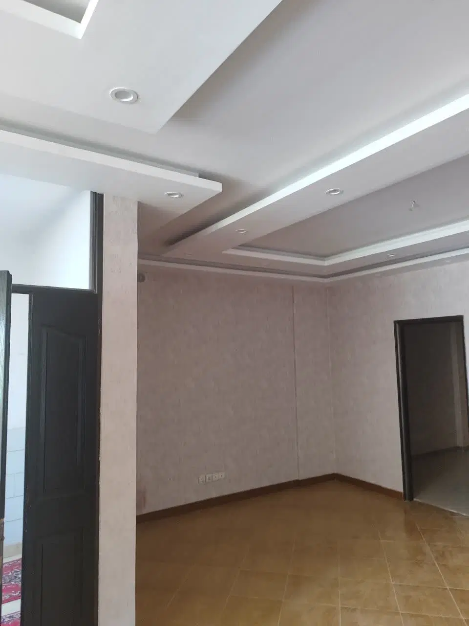 آپارتمان صدمتری خوش قیمت دوخوابه خ شیخ مفید