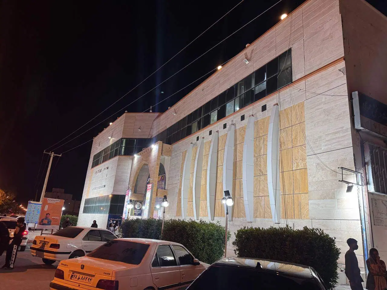 مغازه مجتمع تجاری بستک
