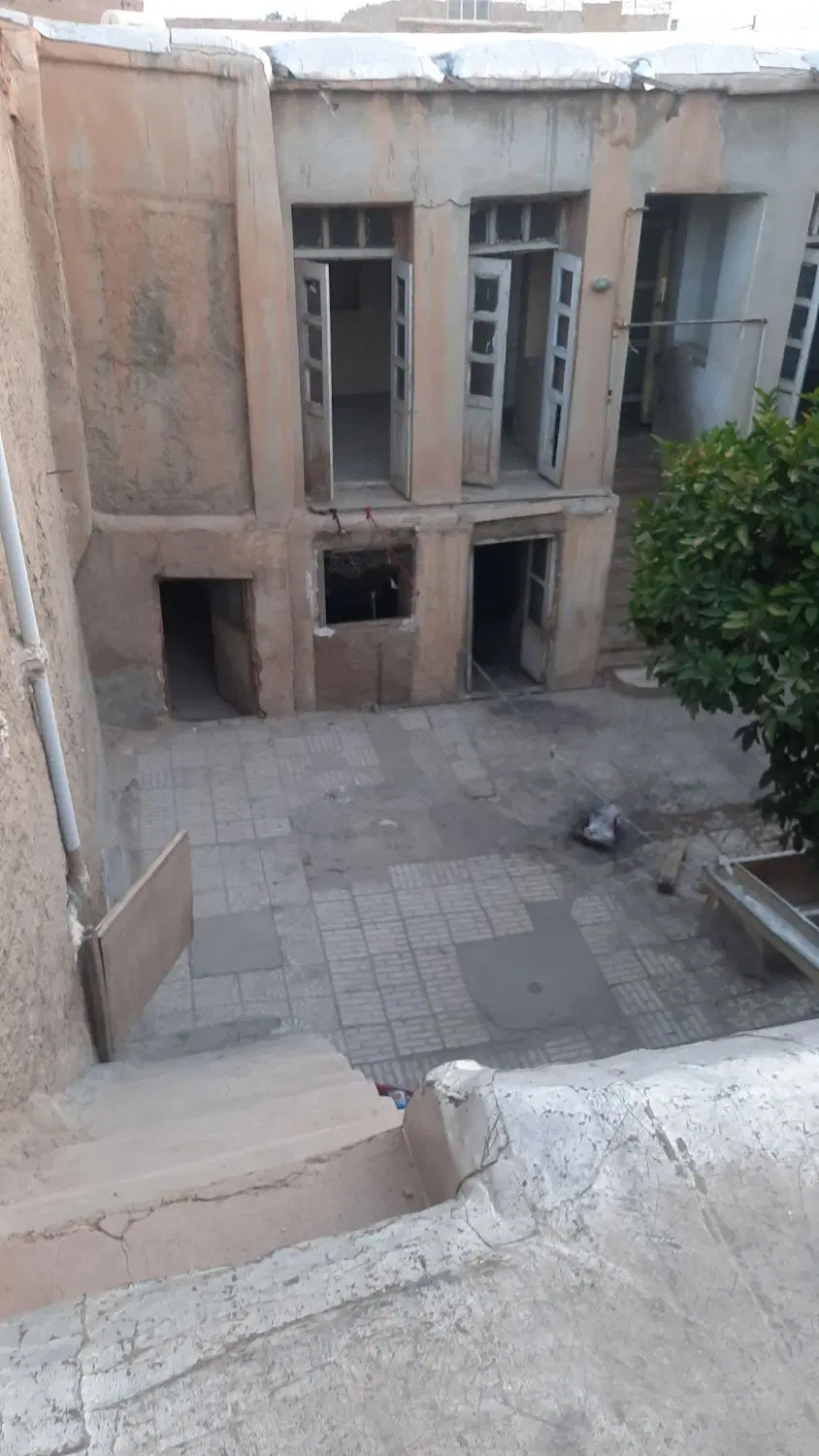 منزل قدیمی