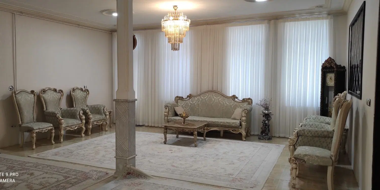 فروش ساختمان ویلایی خیابان کرد