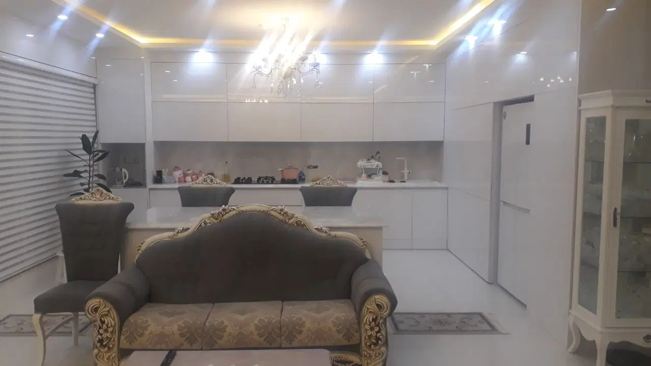 آپارتمان ۱۷۰ متری