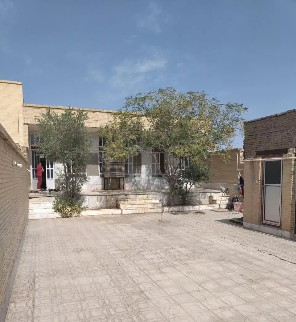 فروش منزل مسکونی تجاری بر خیابان