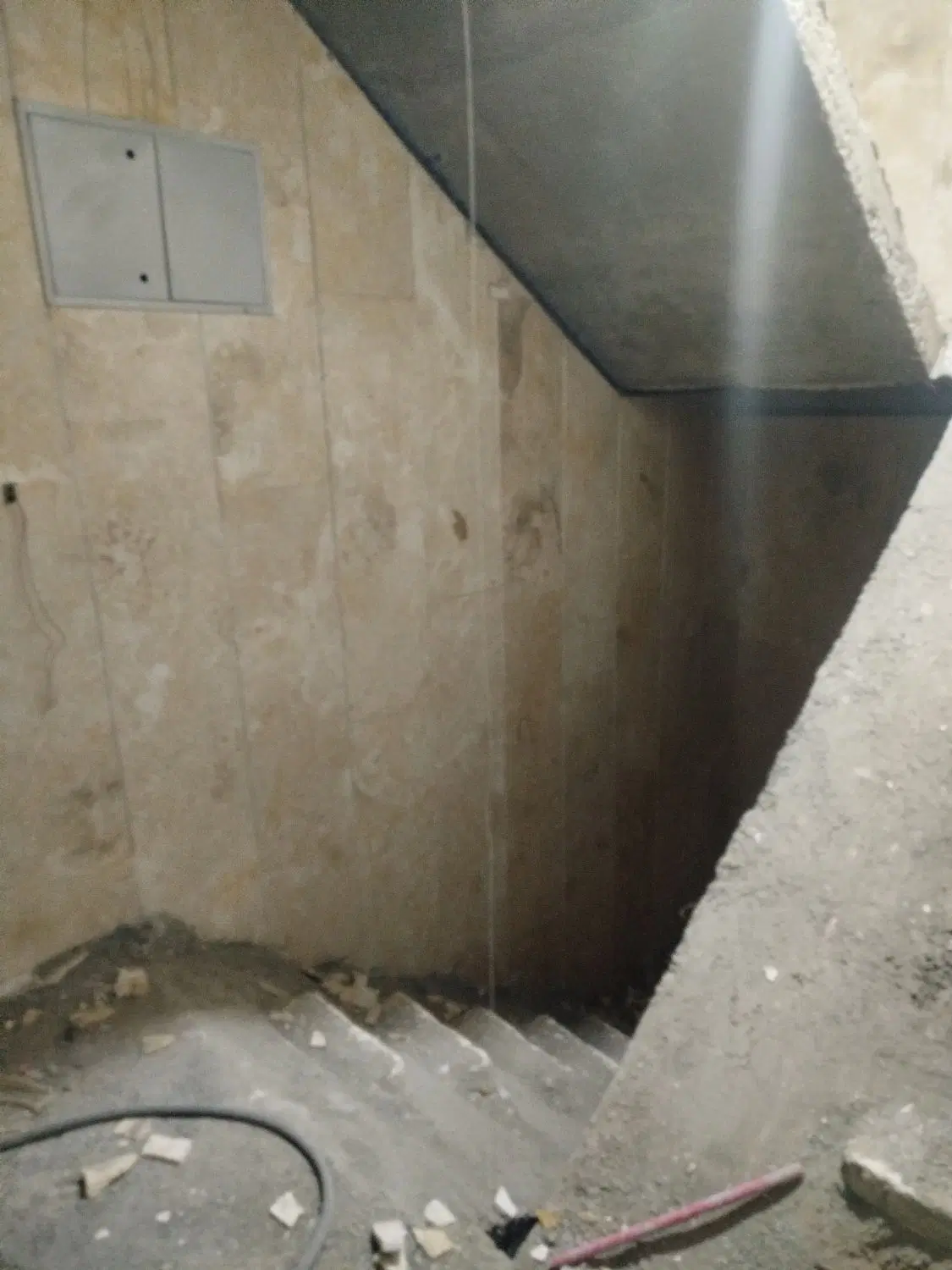 آپارتمان ۱۶۰ متر سند دار خ رعنا _مهستان صفادشت
