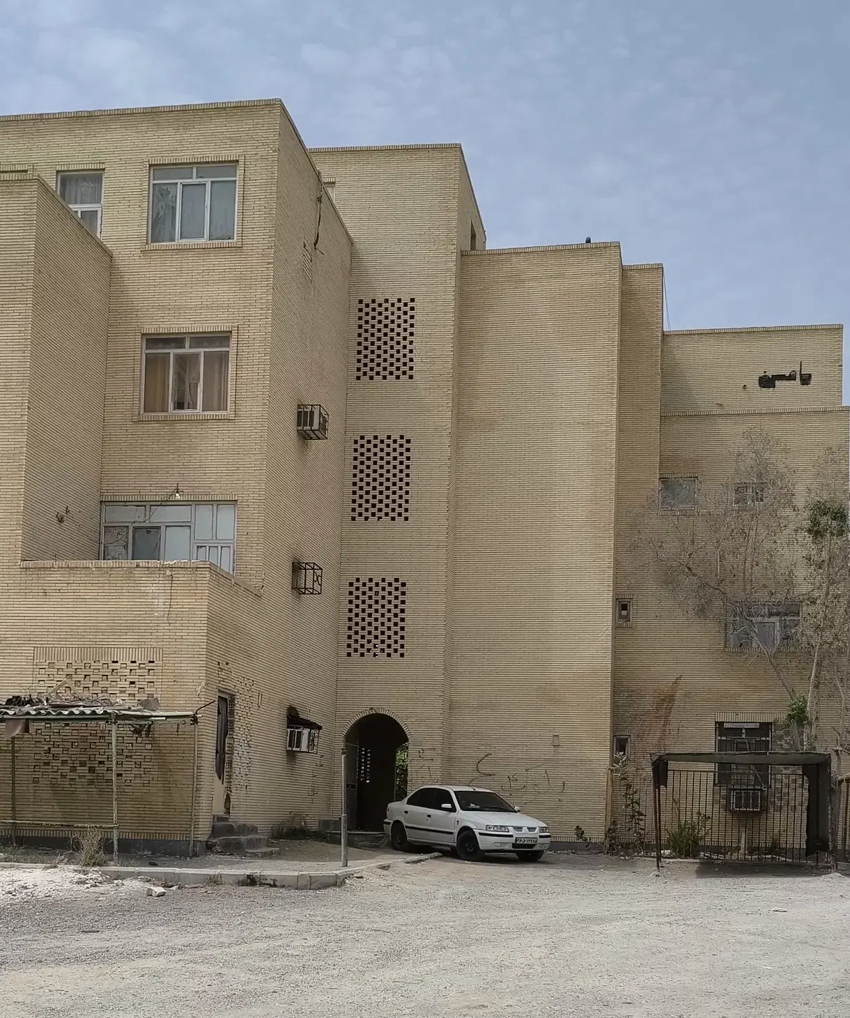 واحد آپارتمان ۳ خوابه طبقه اول