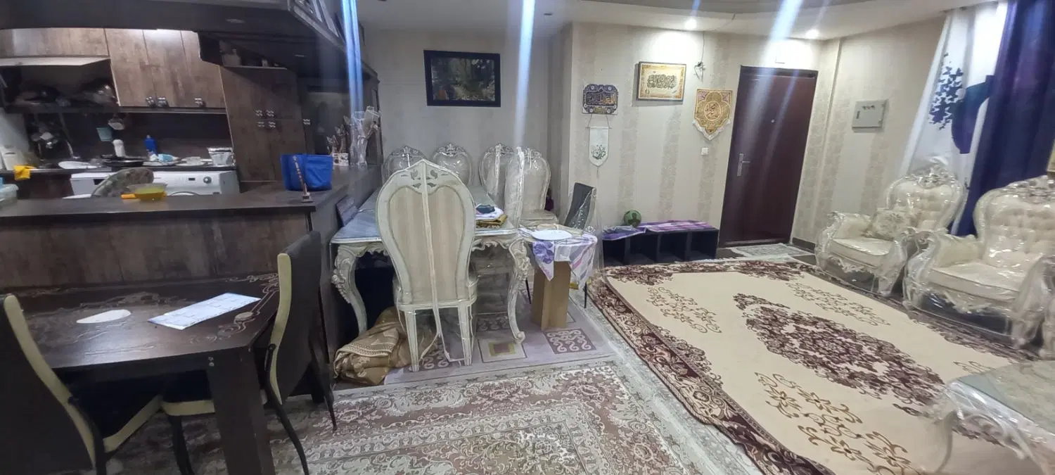آپارتمان ۱۰۰ متری ۲ خواب بهترین لوکیشن گلستان