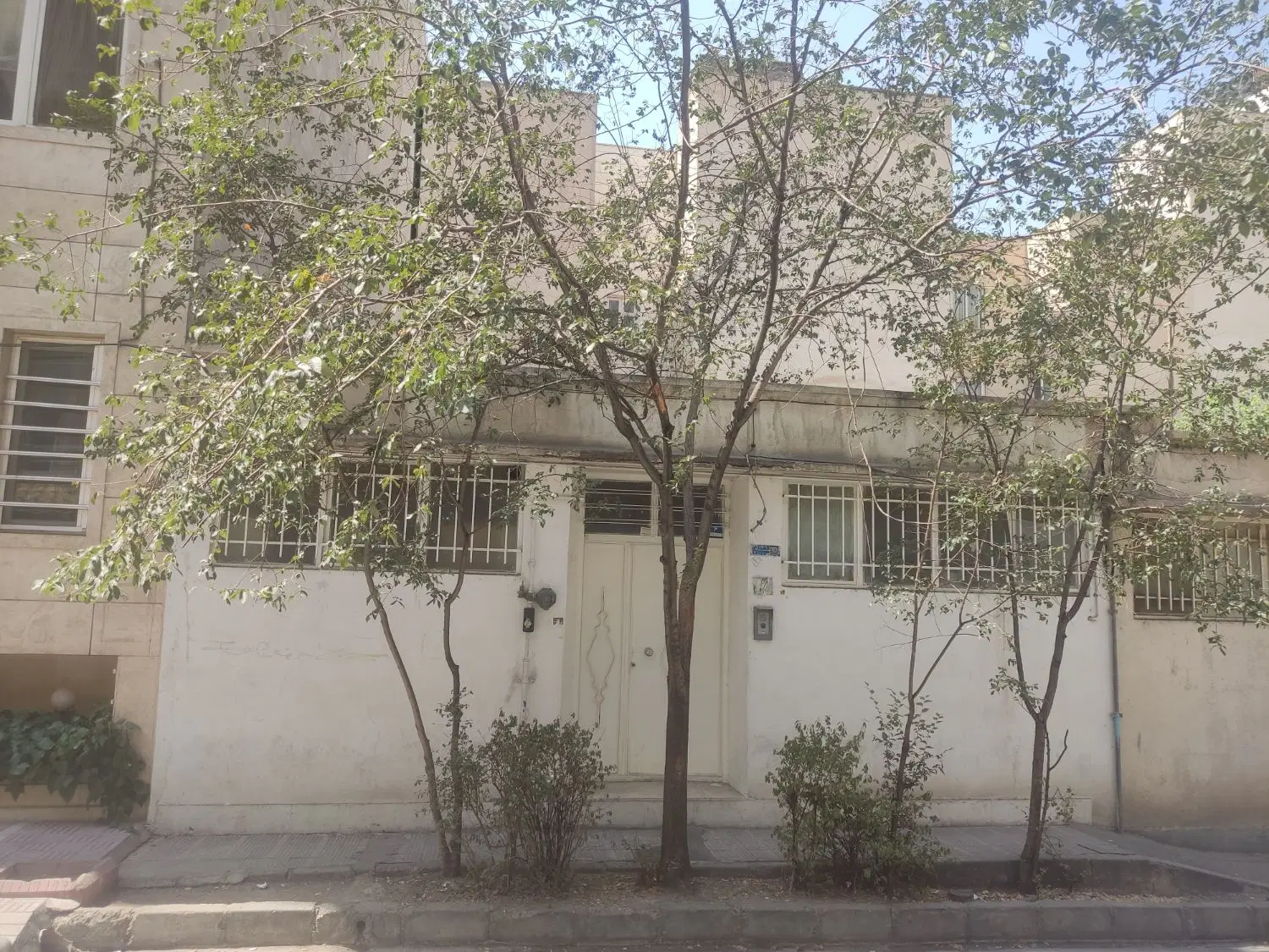 ۱۴۴متر ملک کلنگی