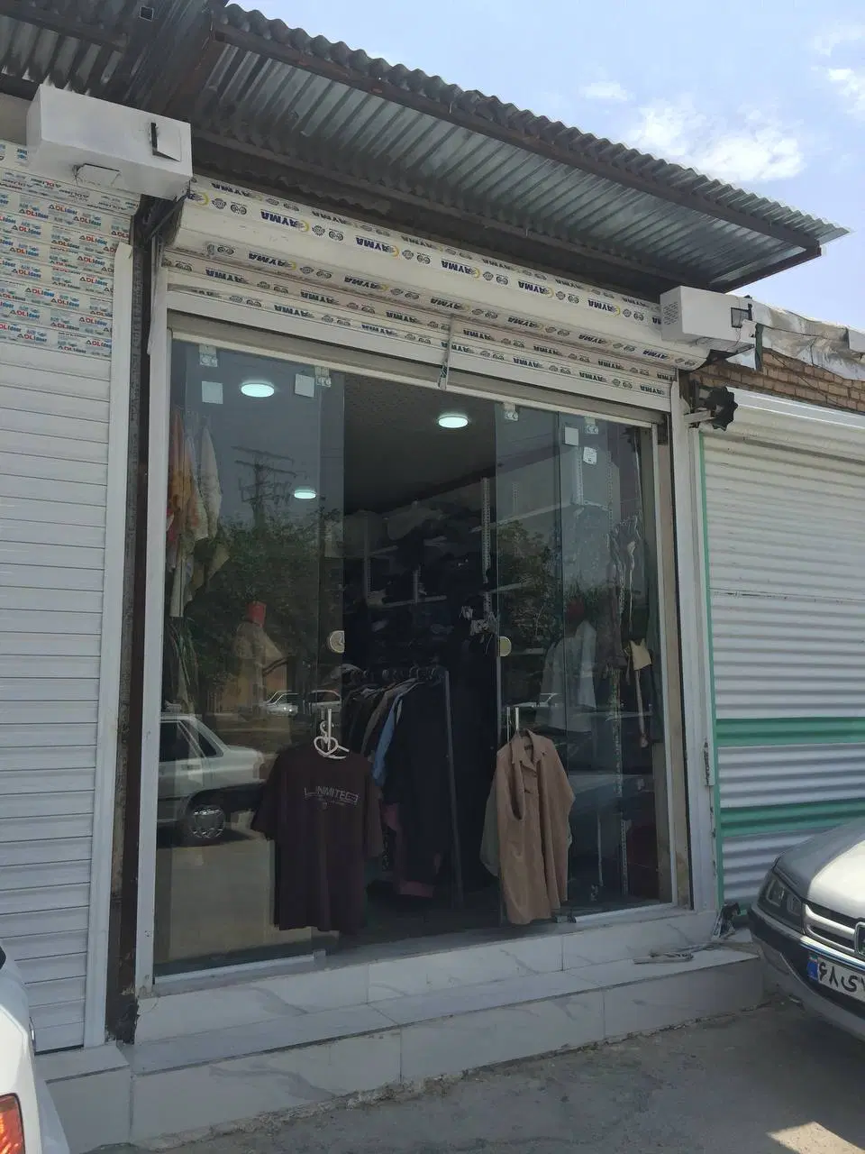 فروش یک باب مغازه در بازارچه شهرداری دو درب12متری