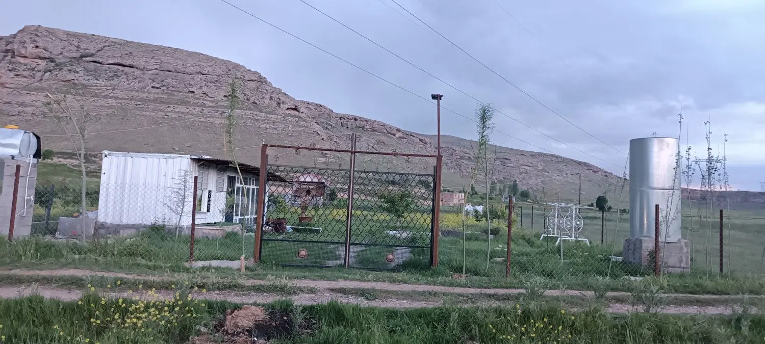 باغ واقع در روستای علی آباد بالاتر از رند