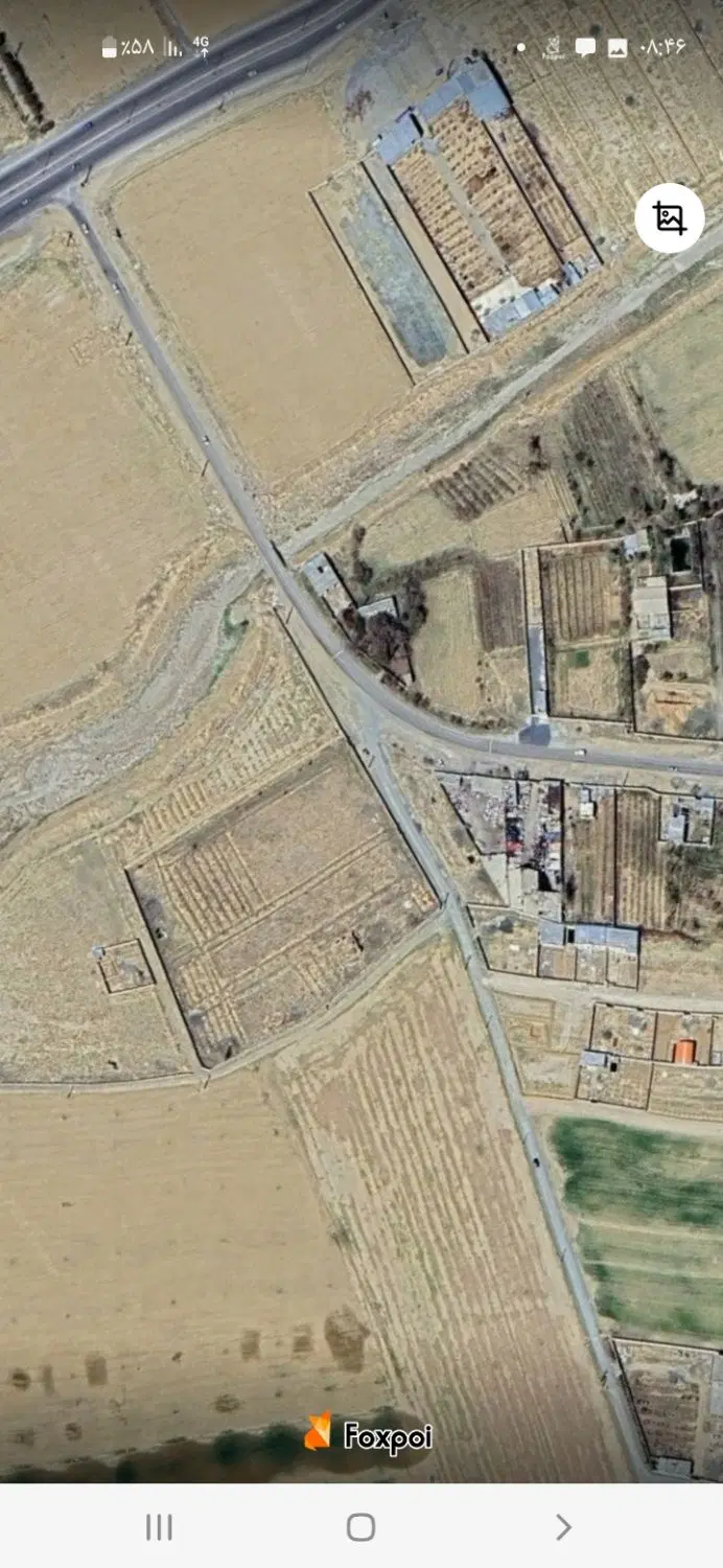 زمین ابتدای جاده میقان