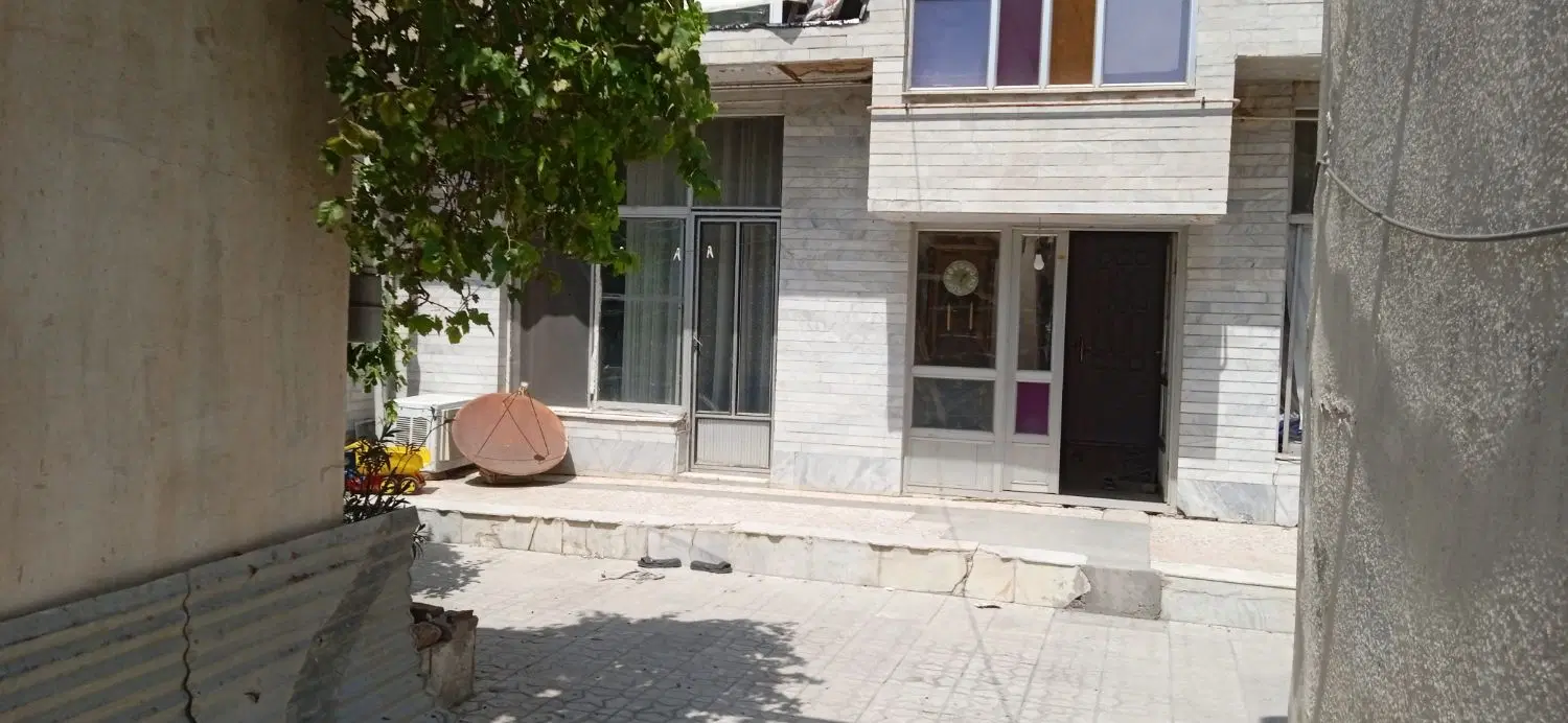 خانه دو طبقه بلوار طاقبستان