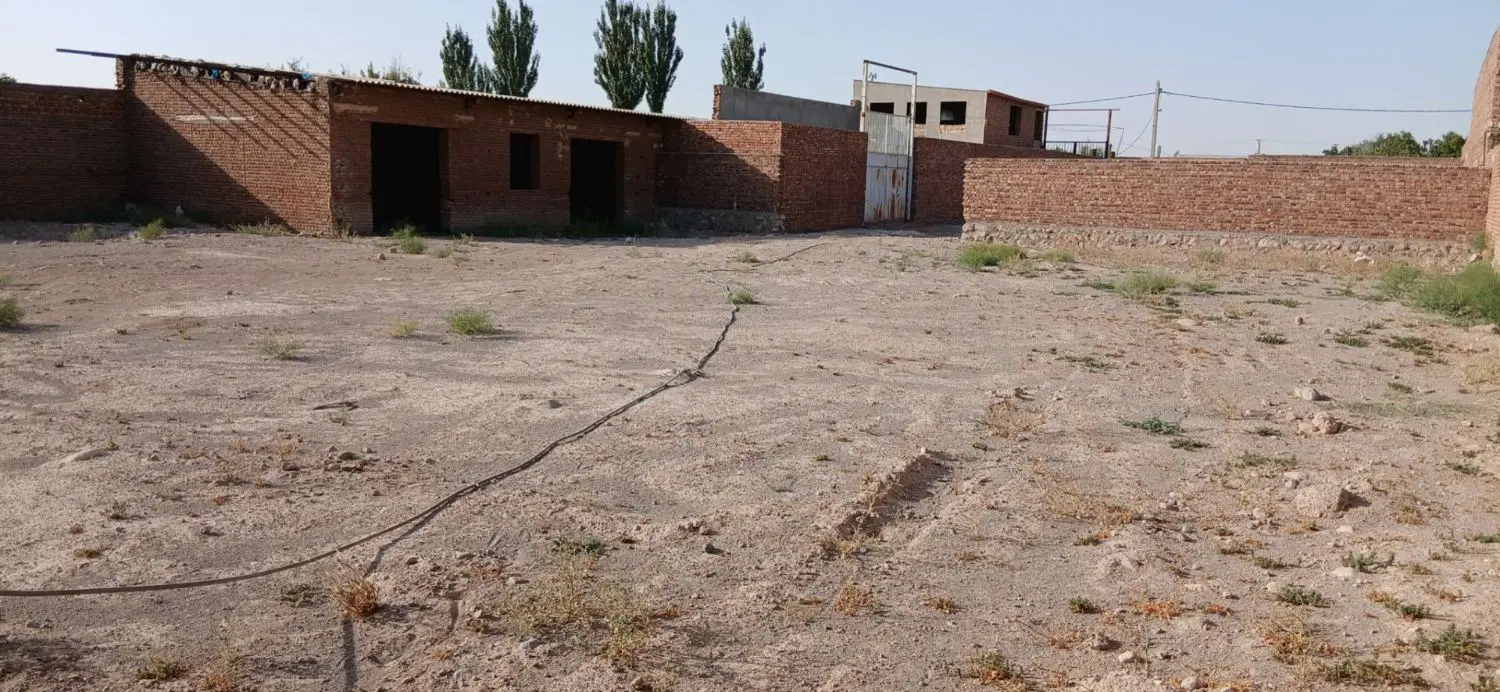 قطعه زمین کارگاهی در اخیجهان