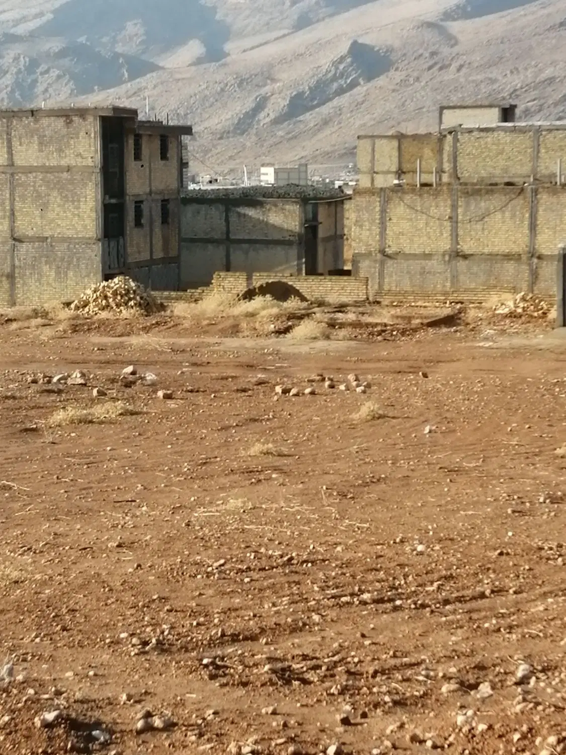 زمین سند دار کیان اباد پشت کانون
