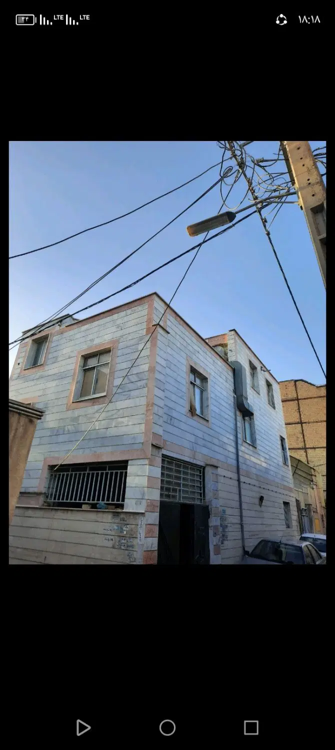 مسکونی کف تجاری