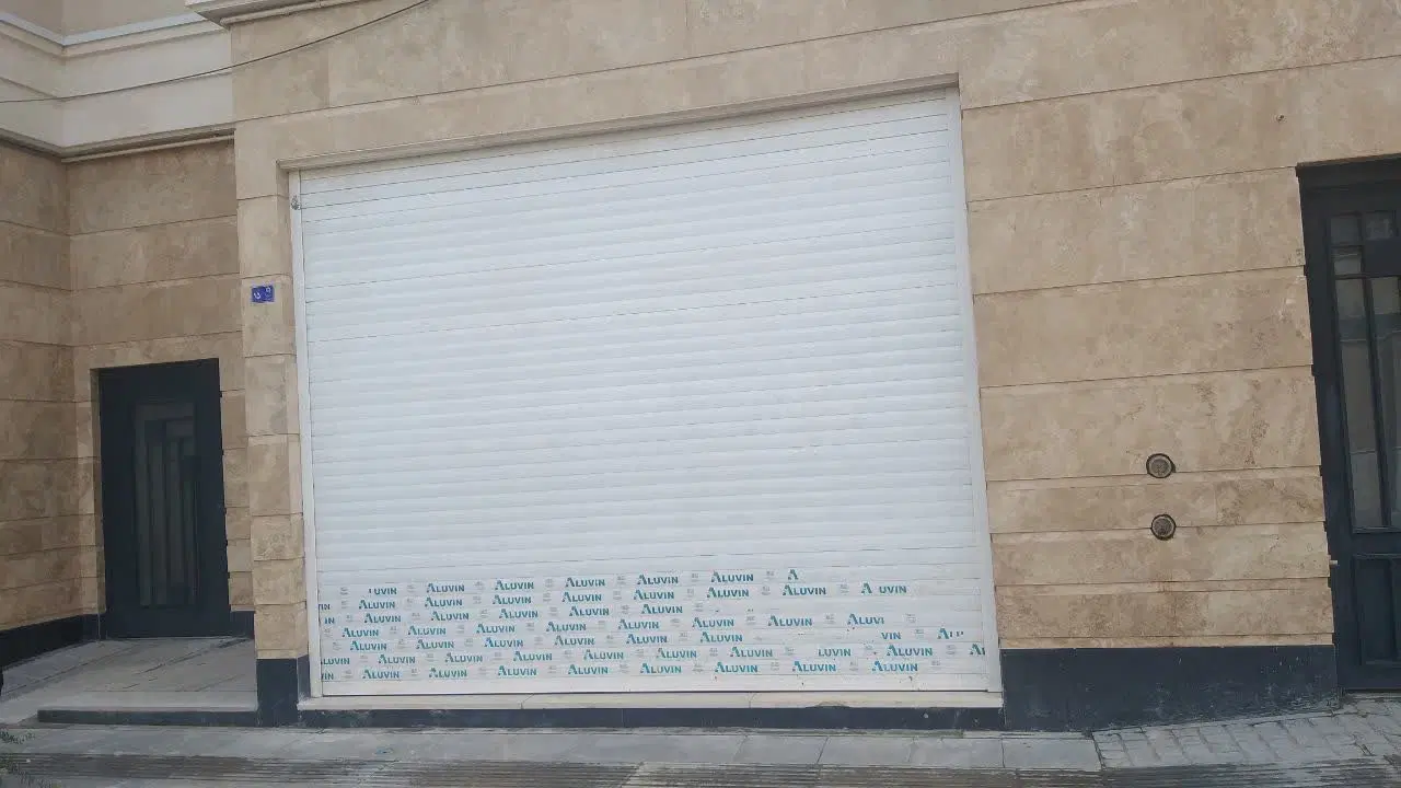 اجاره ۳ باب مغازه