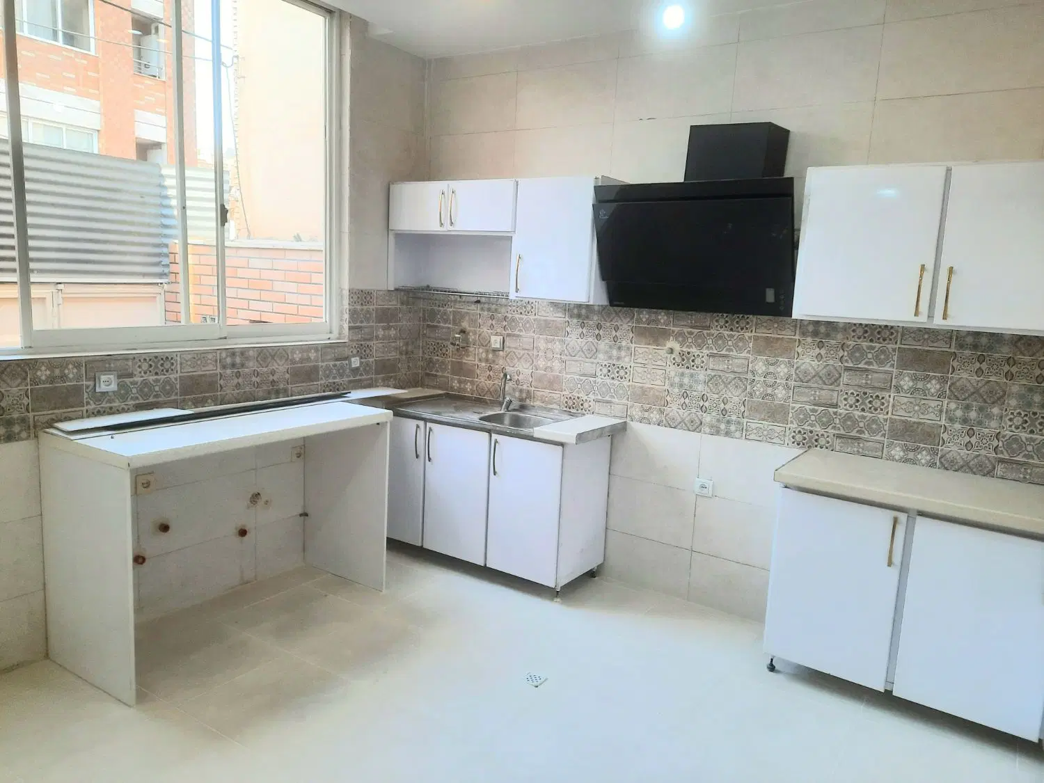 منزل ۲ طبقه دربست ویلایی