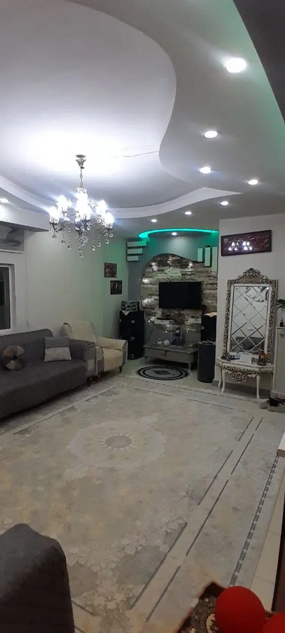 فروش واحد ۸۵ متری  کیانمهر شهرک ابریشم