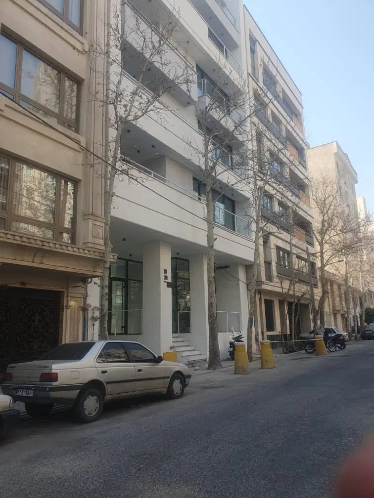 ۳۱۰ متر تجاری زیر همکف بر اصلی فردوسی