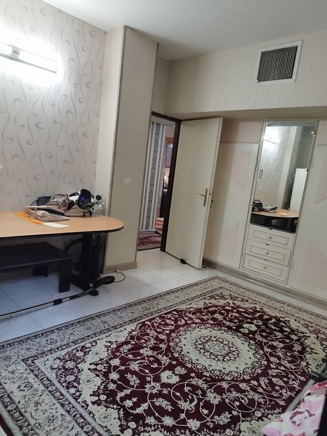 فروش یک واحد آپارتمان