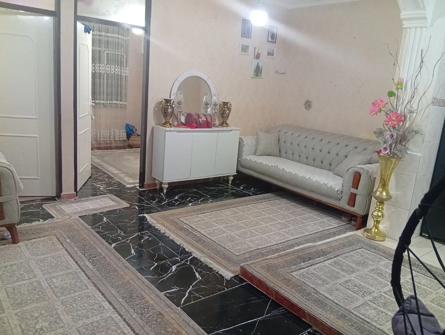 ملک ۶۵ متری طاهری