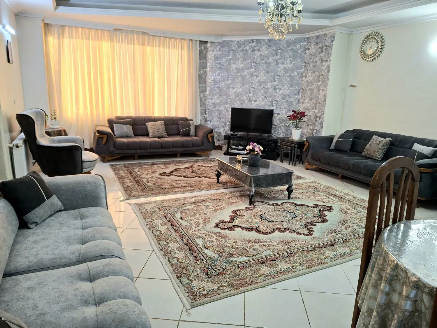آپارتمان ۹۳ متری