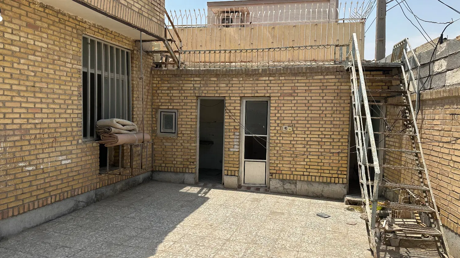 فروش ملک در بهترین موقعیت مکانی