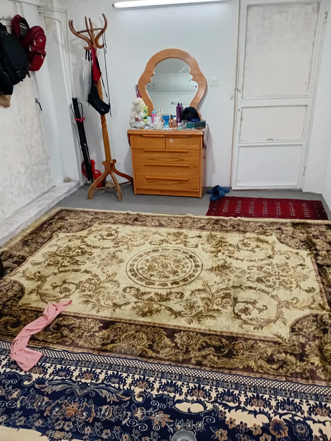 هم اتاقی