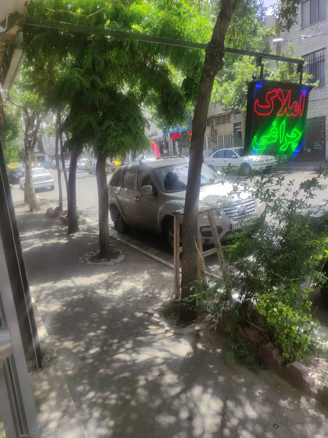 ۱۱۷ متری سه خواب فول