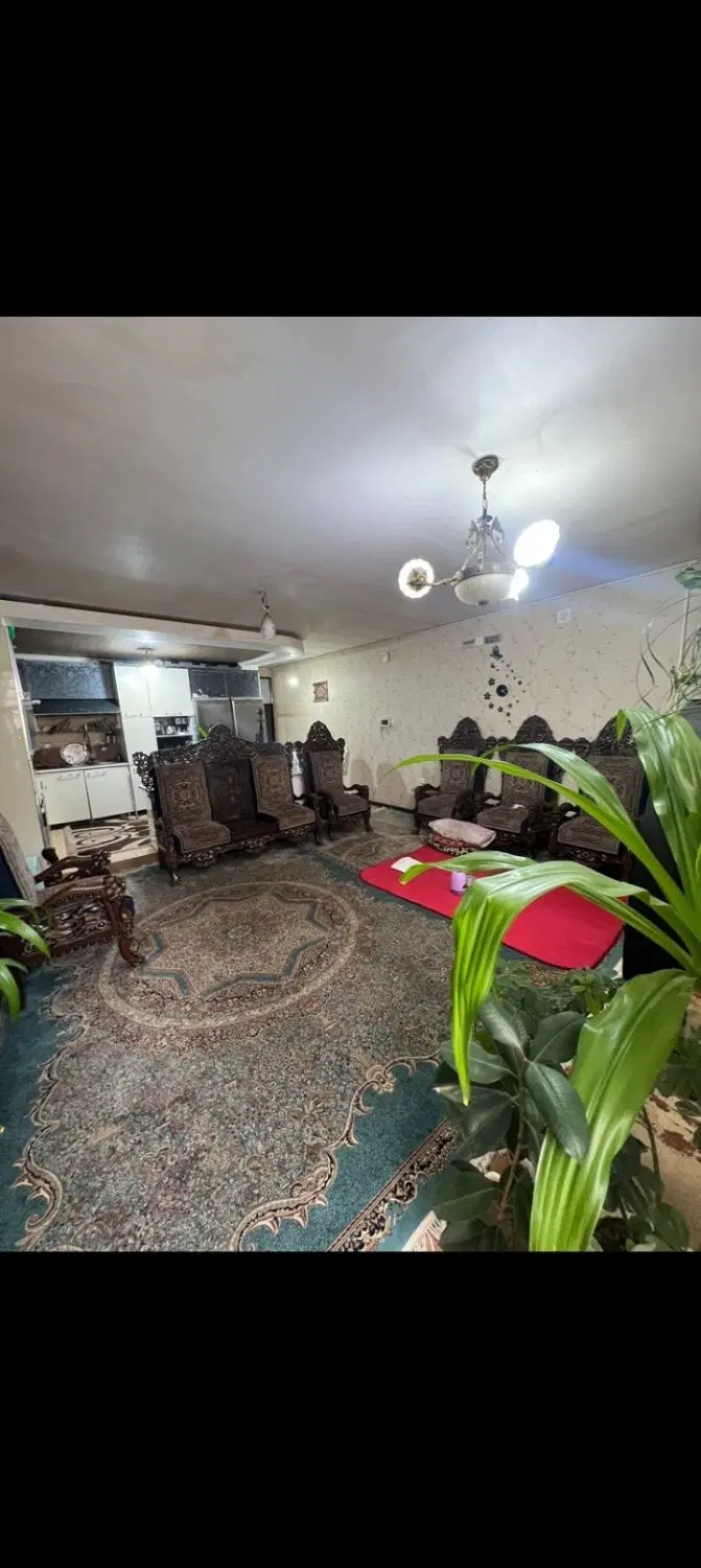 خانه همکف حیات دار