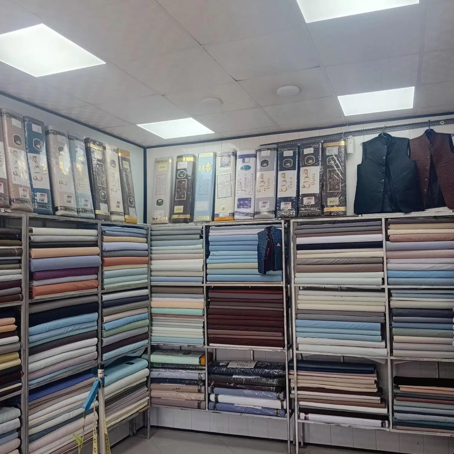 واگذاری پارچه سرای بلوچ با تمام امکانات