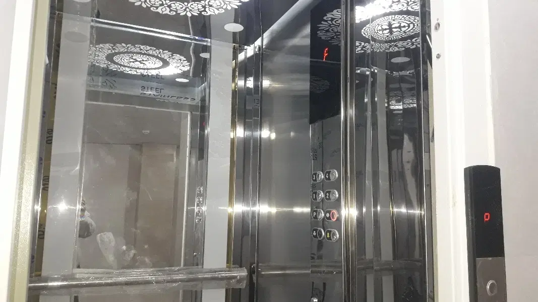 فروش واحد نوساز در خیابان سعدی