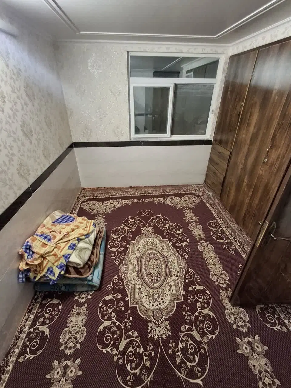 نیم طبقه پارکینگ دار