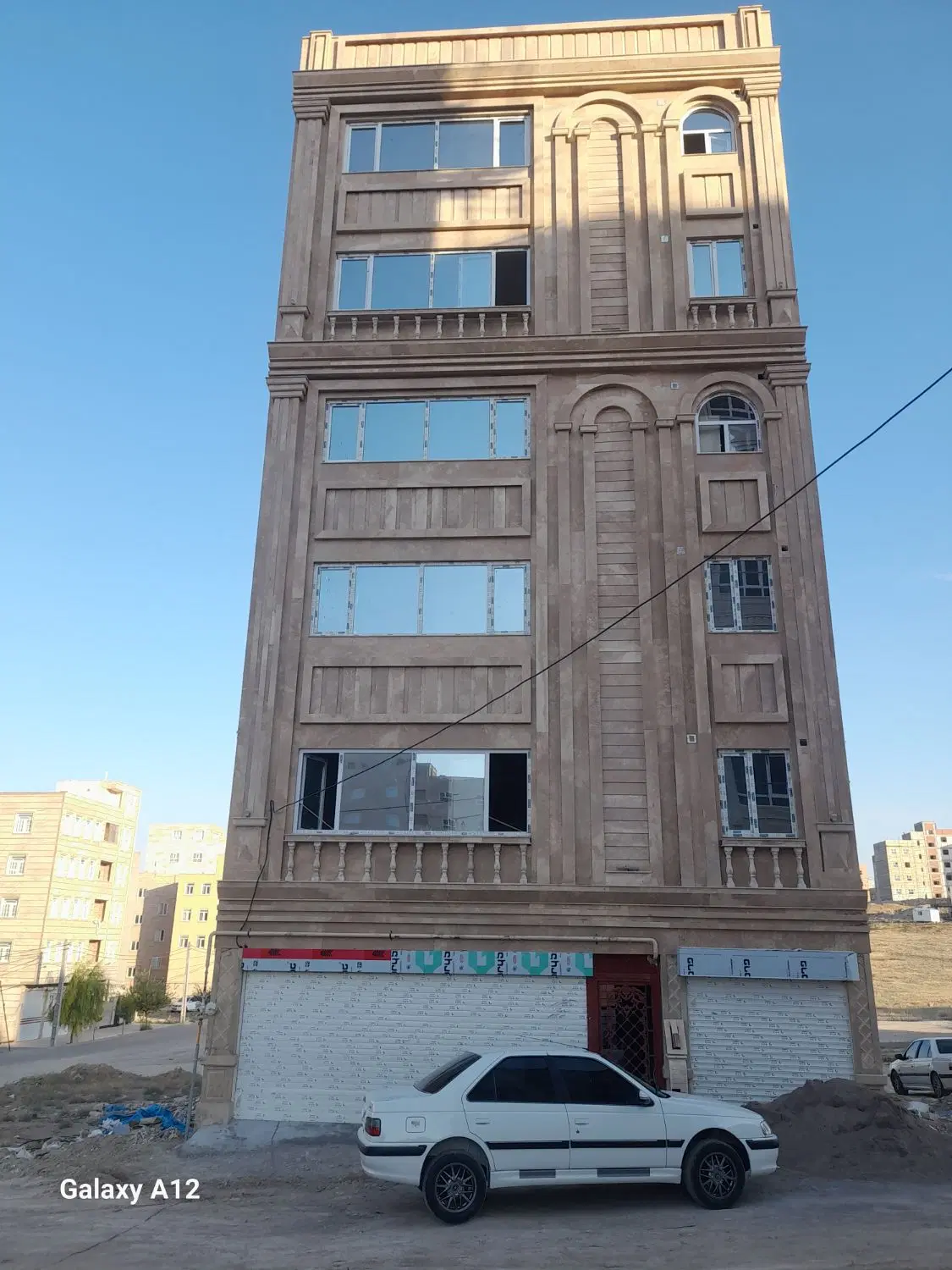 واحد طبقه ۳ شهرک کوثر رهن کامل  ۱۱۰مترفول