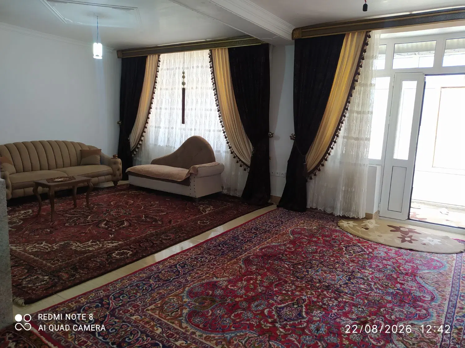 یک واحد ساختمان ویلایی واقع در تکمه داش